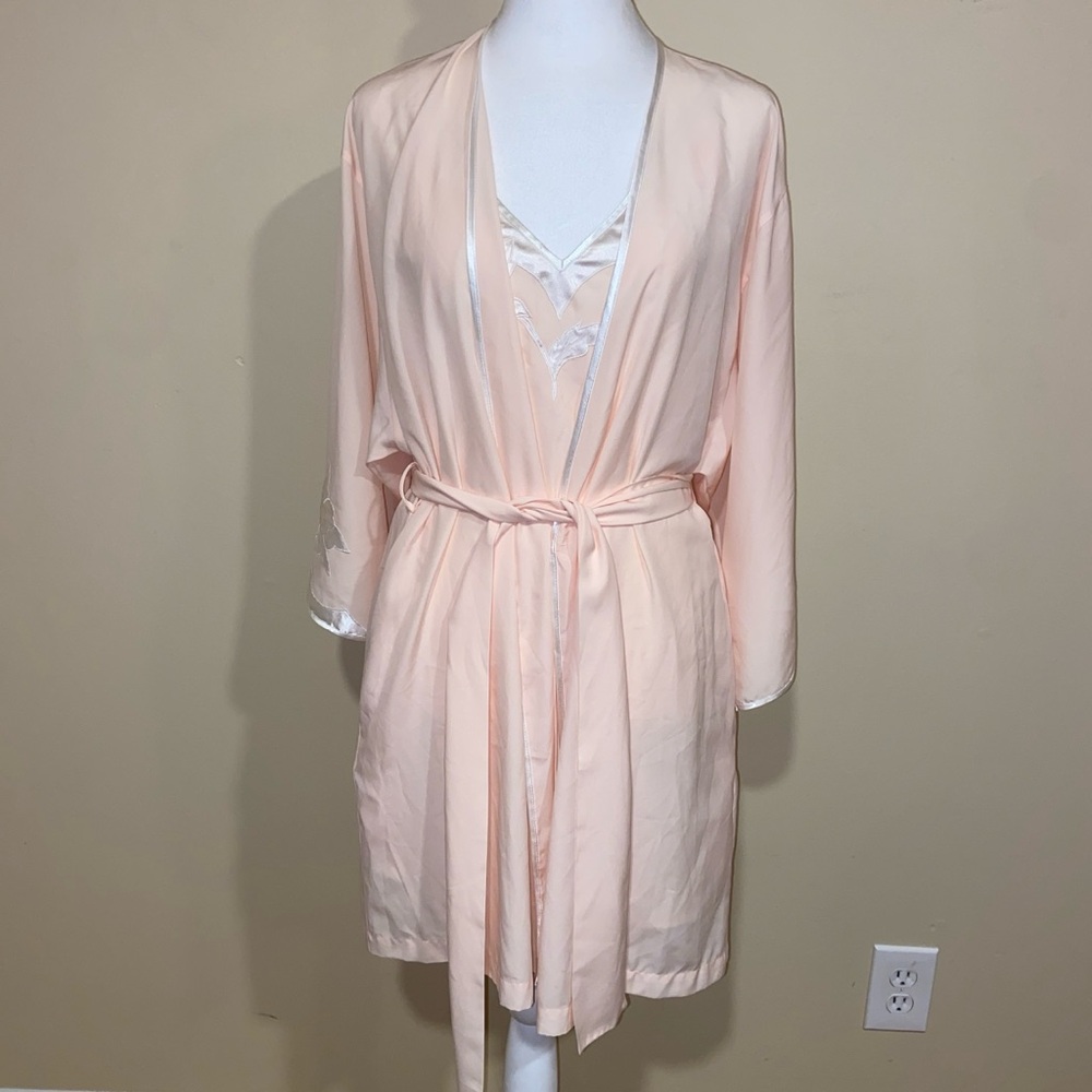 Natori Soft Pink Robe and Nightgown Set